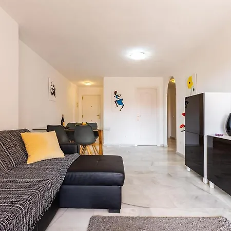 925 Apartment *