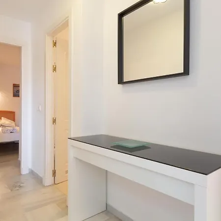 Apartment 925